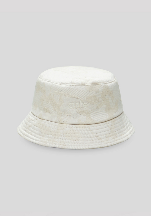 ARTE hat 