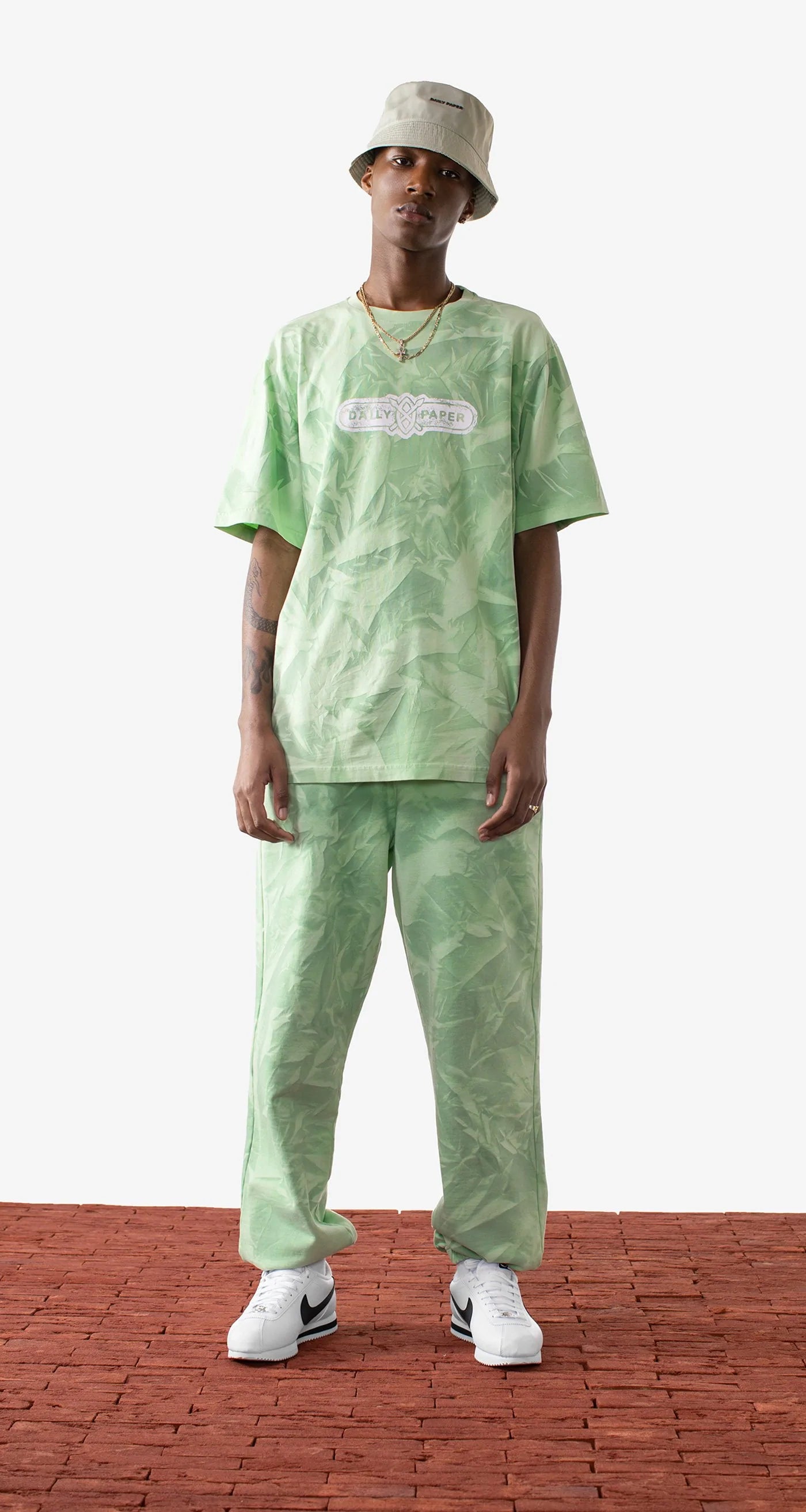 Menef SS T Shirt Green crease